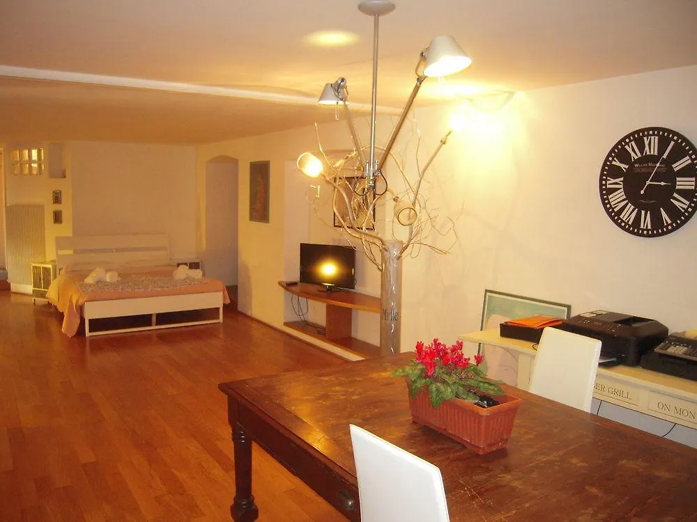 *** Bed & Breakfast B&B Le Grazie Bergamo Italy